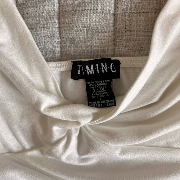 Timing White Twist Front Spaghetti Strap Tank – Size L - Picture 6 of 7